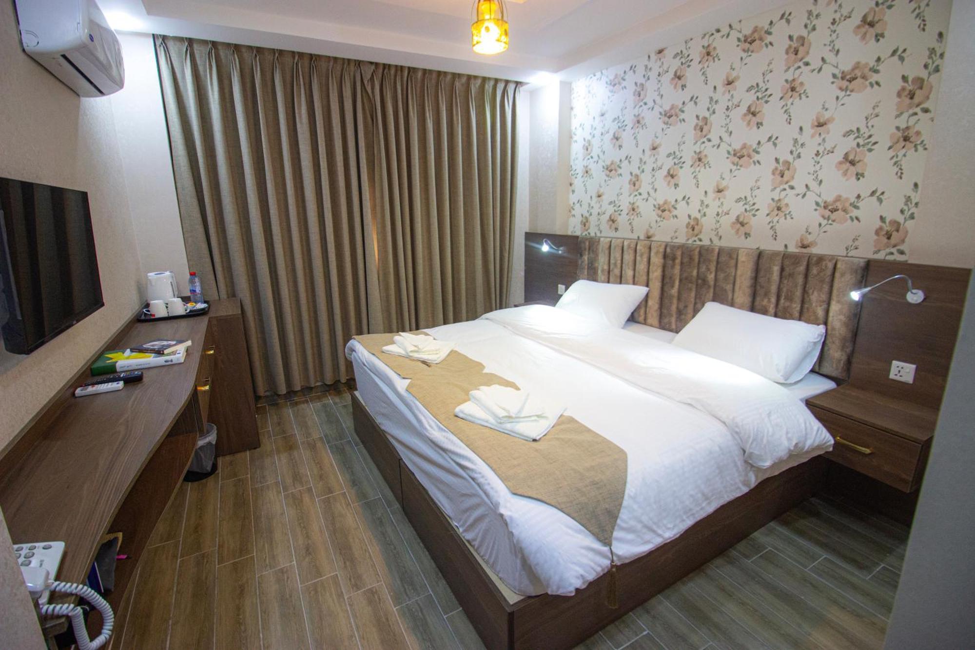 Beirut Hotel 2 New Amman Exterior photo