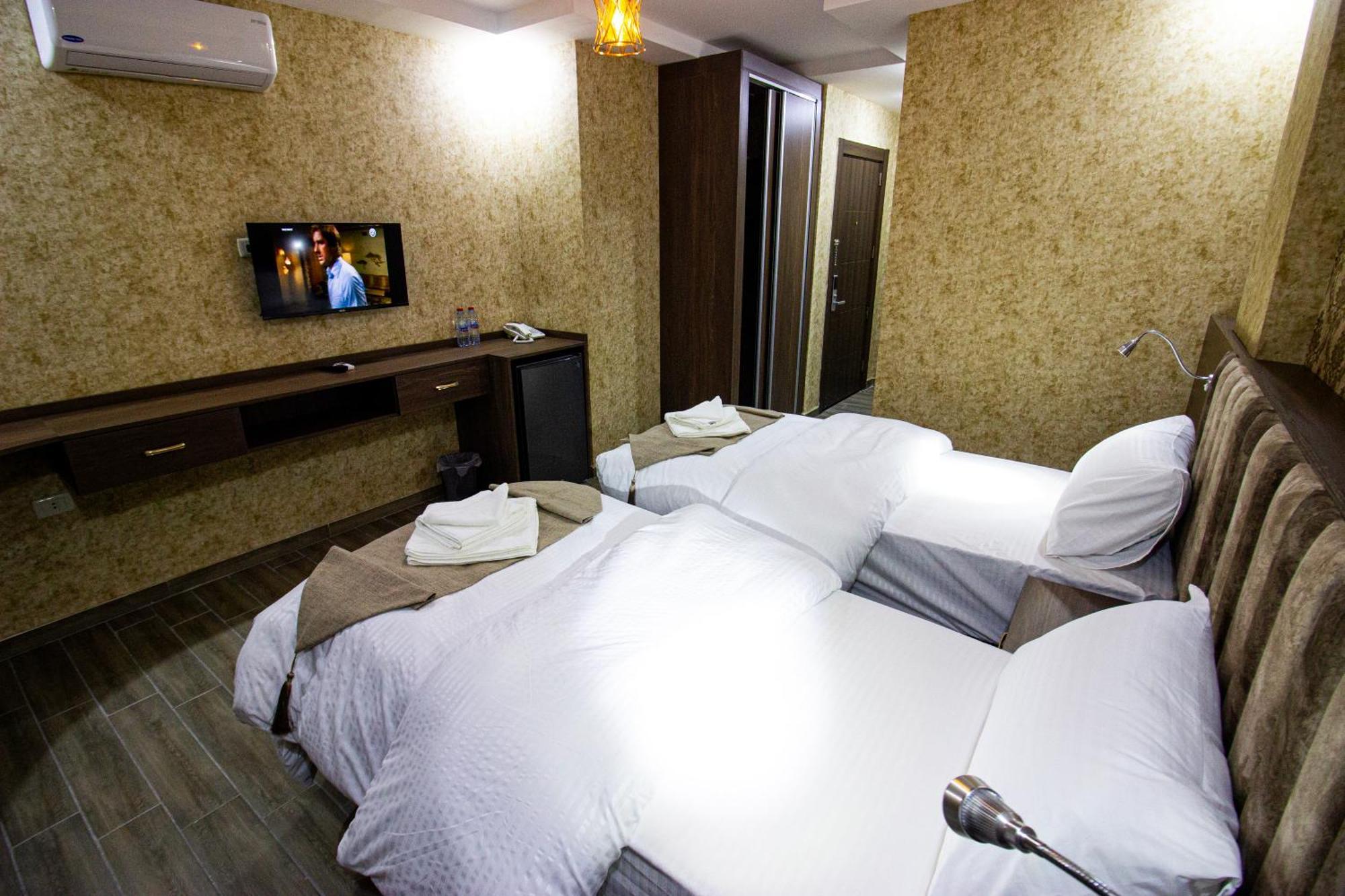 Beirut Hotel 2 New Amman Exterior photo